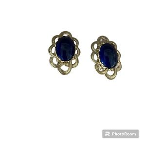 Vintage Signed Miriam Haskell gold tone clip on earrings